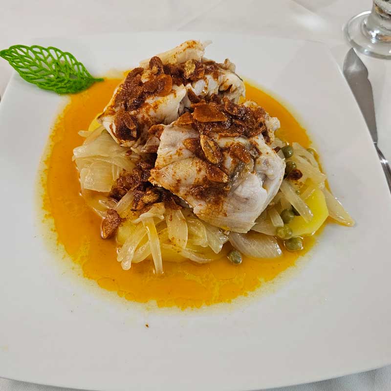 Cabeza de mero a la gallega